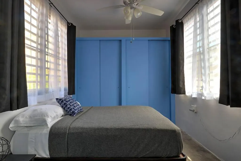 Perla Roja Guesthouse San Juan Puerto Rico
